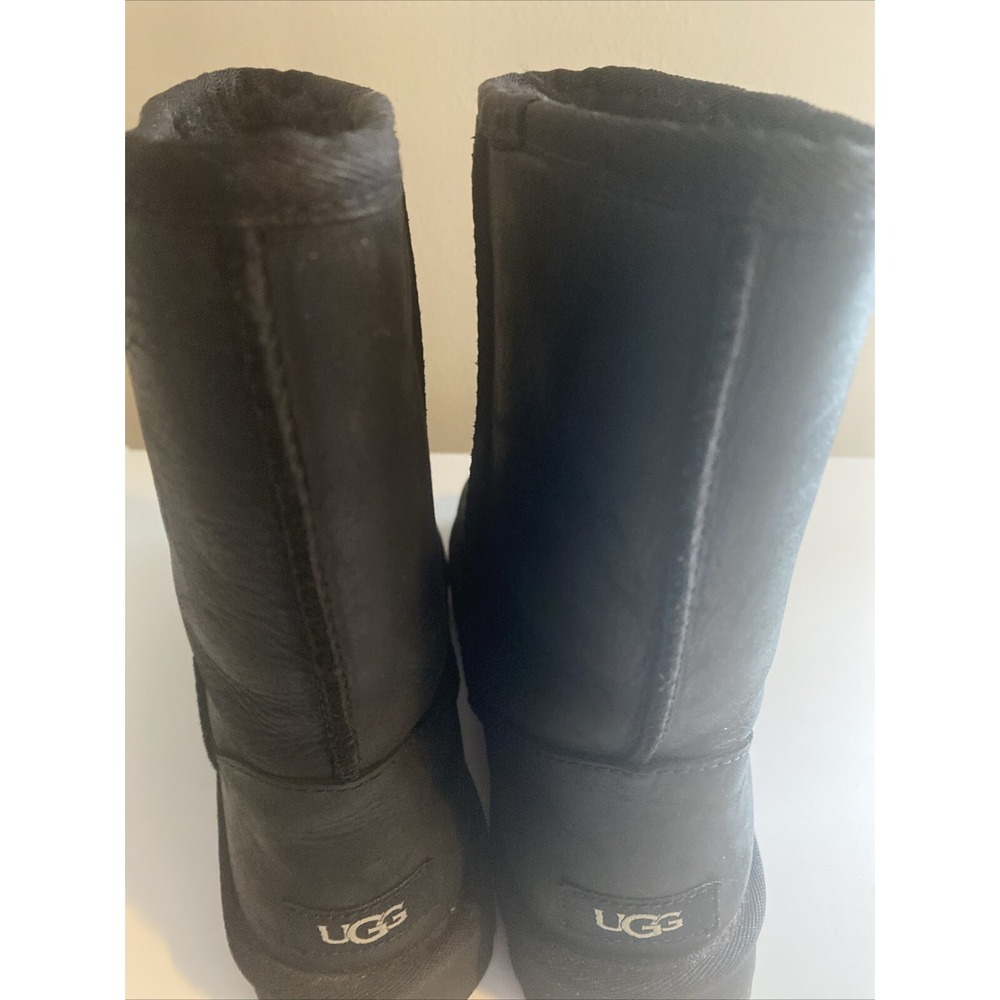 UGG Australia Style Ladies 1016559 Classic Short Black Leather Boots Size 7M - Picture 14 of 14